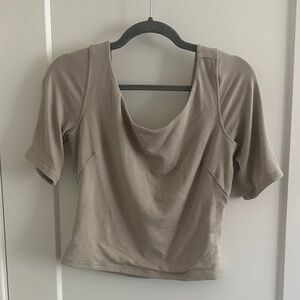 Lululemon taupe scoop back short sleeve